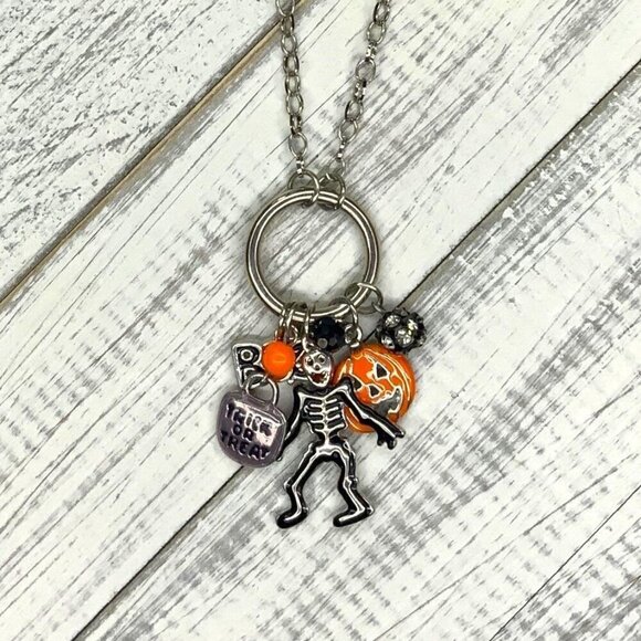 Halloween Necklace Earrings Set Silver Tone Spider Web Skeleton Pumpkin - Picture 5 of 5